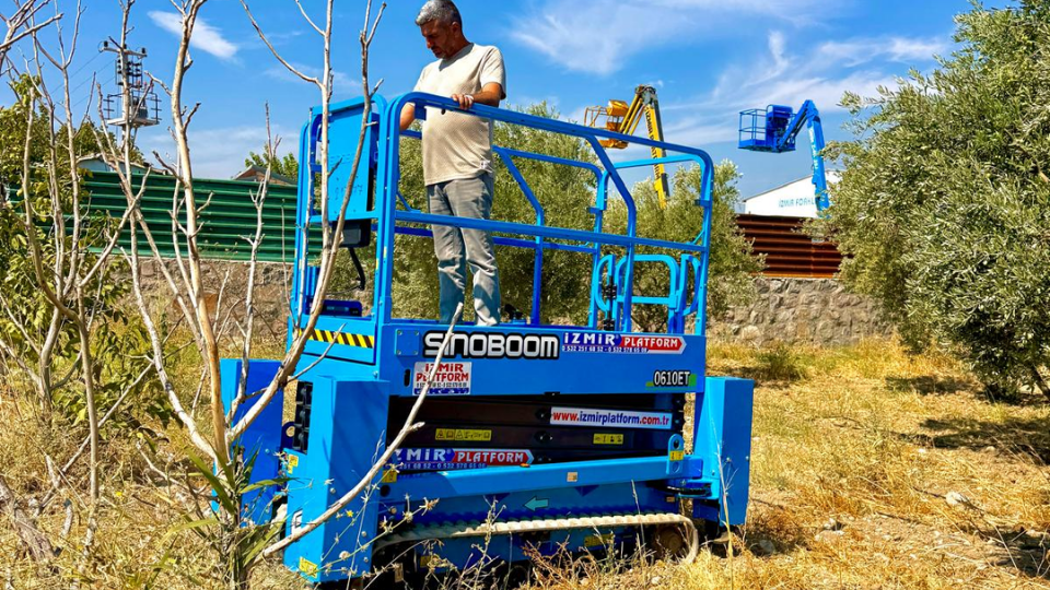 Paletli Manlift Kiralama Gebze, Gebze’de Paletli Manlift Kiralama Hizmeti, Kiralık Paletli Manlift Gebze, Gebze Paletli Platform Kiralama, Gebze Yüksekte Çalışma İçin Paletli Manlift, Gebze Profesyonel Paletli Manlift Hizmeti, Gebze Günlük Paletli Manlift Kiralama, Gebze Haftalık Paletli Manlift Kiralama, Gebze Aylık Paletli Manlift Kiralama, Gebze Dar Alanlar İçin Paletli Manlift, Gebze Arazi Tipi Paletli Manlift Kiralama, Gebze Sepetli Paletli Manlift Kiralama, Gebze Örümcek Tipi Paletli Manlift, Gebze Paletli Personel Yükseltici Kiralama, Gebze Yüksek Erişim Manlift Kiralama, Gebze İnşaat İçin Paletli Manlift, Gebze Dış Cephe İçin Paletli Manlift, Gebze Bakım ve Montaj İçin Paletli Manlift, Gebze Zorlu Zemin Paletli Manlift Kiralama, Gebze Kompakt Paletli Manlift Kiralama, Gebze Paletli Manlift Fiyatları, Gebze Uygun Fiyatlı Paletli Manlift, Gebze Operatörlü Paletli Manlift Kiralama, Gebze Endüstriyel Paletli Manlift, Gebze Şantiye Paletli Manlift Kiralama